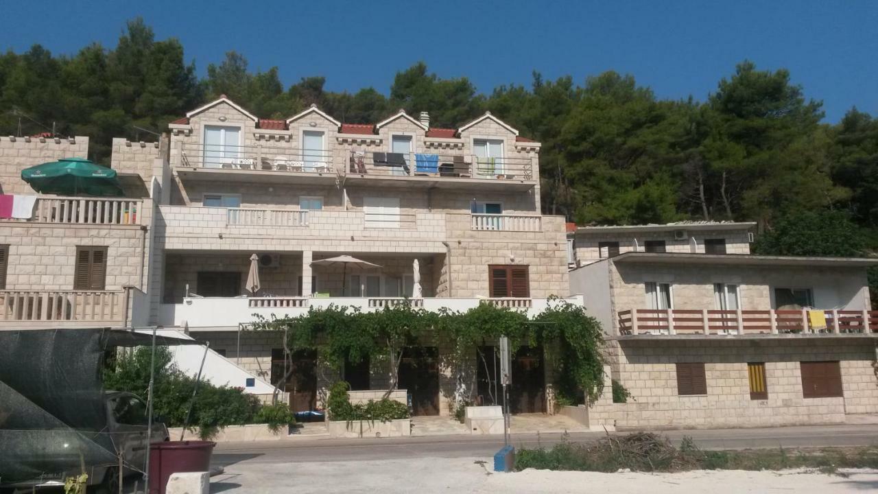 Apartmani Ina Povlja  Extérieur photo